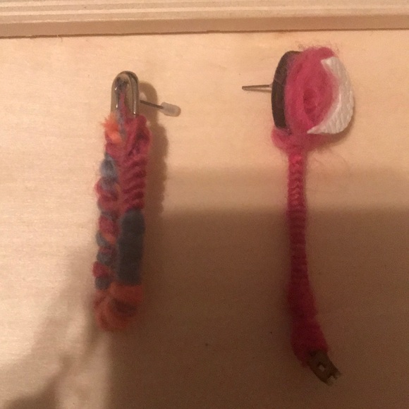 Custom earrings - Picture 2 of 3